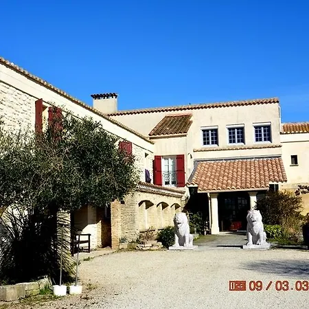 Du Mas De La Feniere فندق